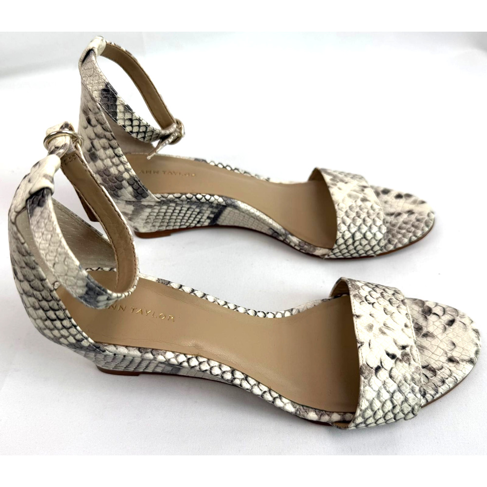 Ann Taylor Giuliana Womens Size 7M Reptile Snake Print Wedge Sandals $128